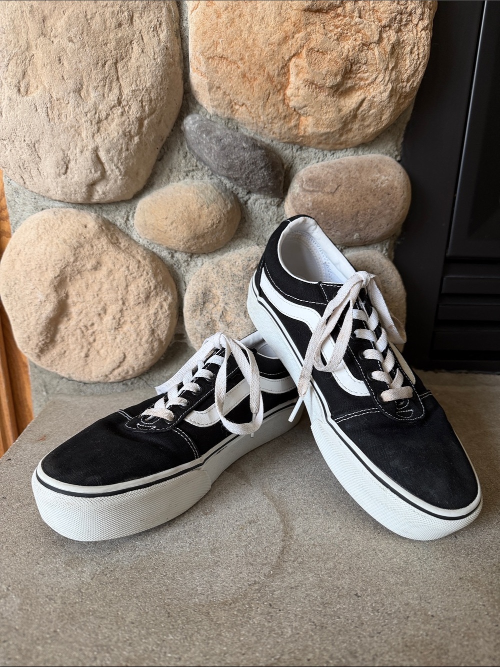 Vans Old Skool Black Canvas Low-Top Sneakers with White Stripe, Sz 9